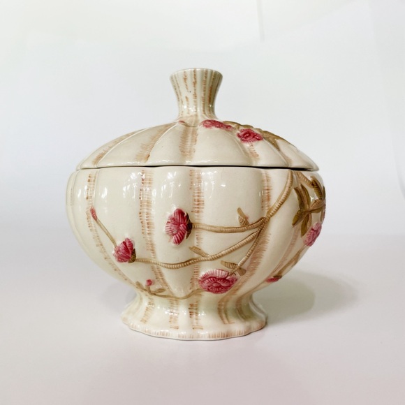 Vintage Floral Ceramic Jar with Lid - Picture 2 of 5